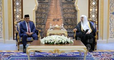 الأمين العام لرابطة العالم الإسلامي يستقبل رئيس مجلس الشورى الشعبي الإندونيسي
