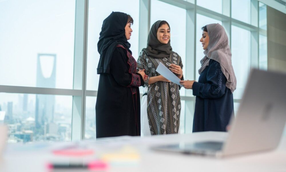 رفع نسبة توطين مهن المشتريات إلى 70% في السعودية