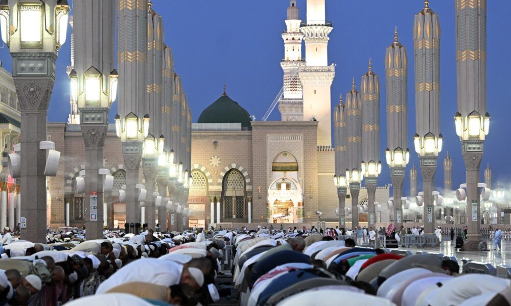 ضيوف الرحمن في المدينة المنورة: أجواء إيمانية وطمأنينة