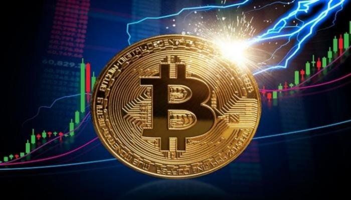 ماذا يحدث في سوق الكريبتو؟.. انهيار حاد للعملات الرقمية.. تصفية 1.5 مليار دولار وبيتكوين دون 63 ألفًا