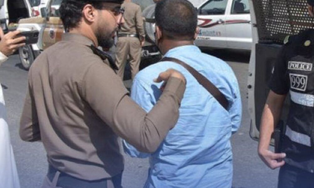 ضبط مخالفي أنظمة الإقامة والعمل: ترحيل 4690 وافداً