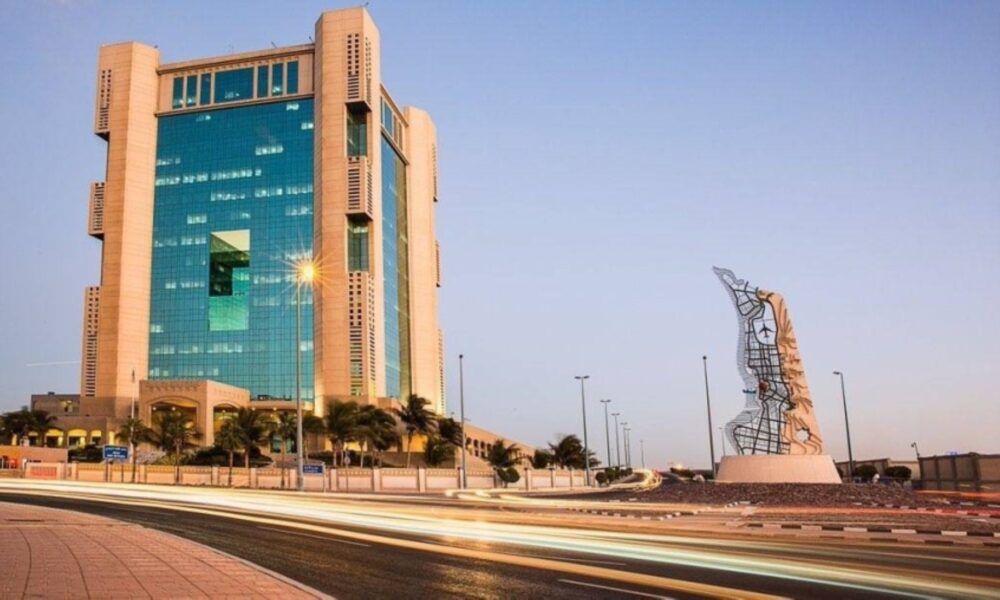 إخلاء 129 من عدة مباني آيلة للسقوط في جدة لحماية الأرواح