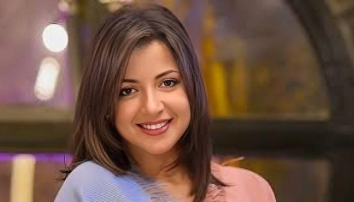 شاهد .. منى فاروق تكشف تطورات حالتها الصحية بعد جراحة عاجلة: تجاوزت الأزمة بسلام