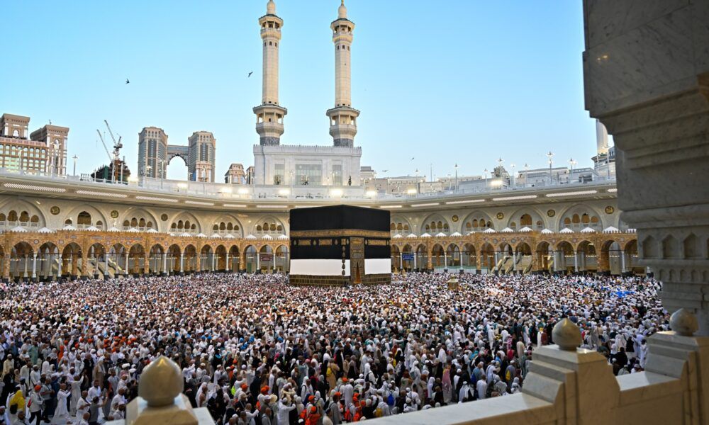 وزارة الحج تعلن إيقاف 21 شركة عمرة بسبب تدني الأداء