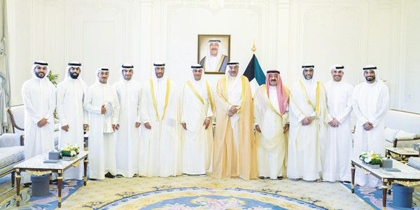 ولي العهد: مواصلة العطاء لرفع راية الوطن في المحافل الإقليمية والدولية