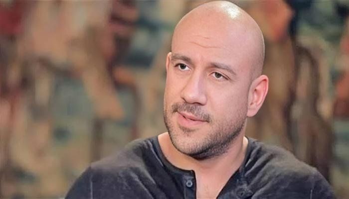 شاهد .. القصة الكاملة لانفصال الفنان أحمد مكي عن زوجته.. ماذا حدث؟