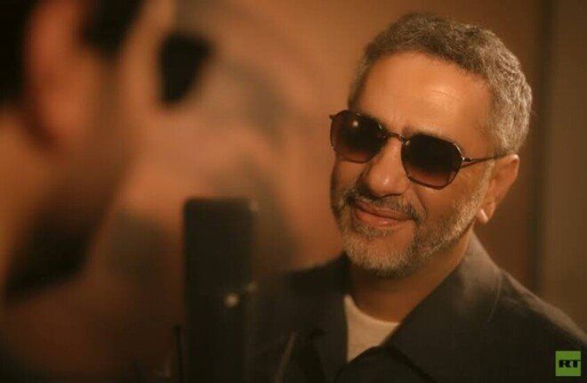 شاهد .. المحكمة العسكرية اللبنانية ترفع منع السفر عن فضل شاكر وتعيد إليه جواز سفره