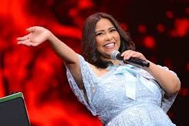 شاهد .. شيرين تعود بقوة أمام 25 ألف متفرج.. نجوم الفن يحتفون بصاحبة الصوت الذهبي