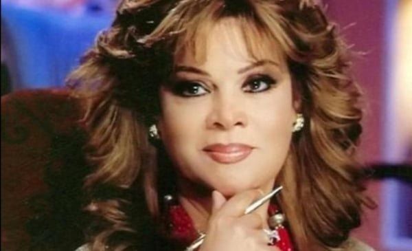 شاهد .. مصر.. وزيرة التضامن الاجتماعي توجه الشكر للفنانة القديرة صفاء أبو السعود