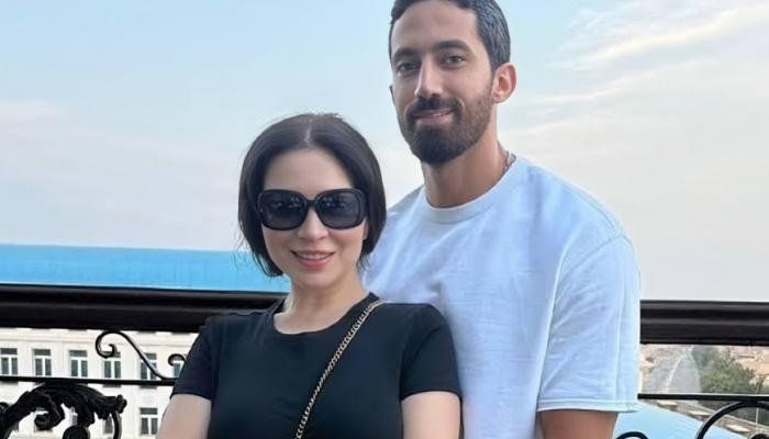 شاهد .. أحمد تيمور يكشف تفاصيل طريفة عن حياة مي عز الدين.. هكذا يتعاملان مع الخلافات