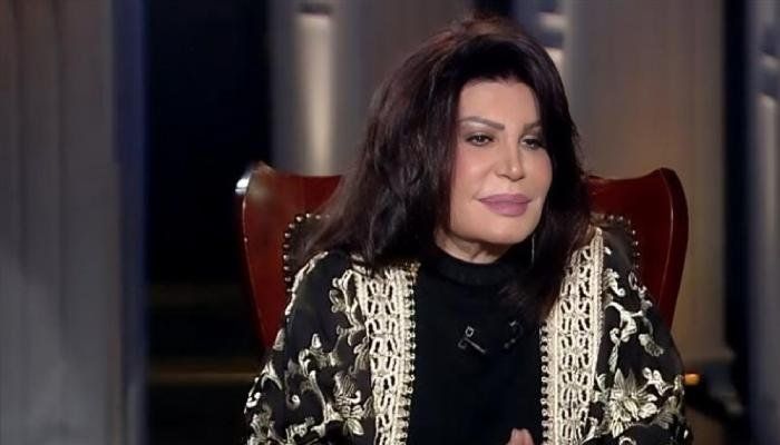شاهد .. «العملية ما نجحتش».. نجوى فؤاد تكشف معاناتها بعد جراحة العمود الفقري: «ادعولي»