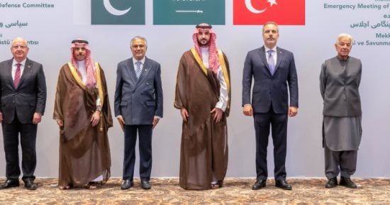 الأخبار العربية والعالمية حتى منتصف الليل.. حلف مكة يفعل الردع الجماعي ضد الاعتداء على السعودية والمقدسات.. القوات اليمنية تسيطر على المخا.. واشنطن يتهم إيران بمحاولة الهجوم على القاعدة الأمريكية فى بريطانيا