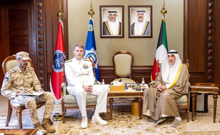 النائب الأول بحث مع نائب الأدميرال قائد القيادة المركزية للقوات البحرية الأميركية القضايا المشتركة