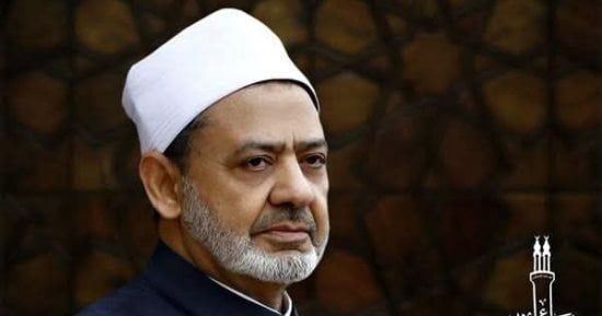 شيخ الأزهر يدين استهداف مطار الدمام ويؤكد رفضه لكل ما يهدد أمن السعودية