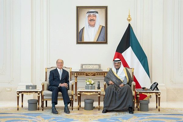 ولي العهد يبحث مع الرئيس التنفيذي لـ«بلاك روك» التعاون المشترك وتأهيل القدرات الوطنية