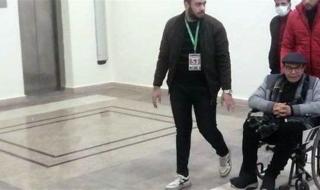 بالصور – سمير صبري وقع من طوله و دخلوه المستشفي