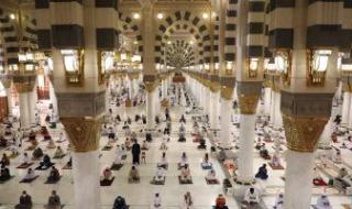 الشئون الإسلامية تتيح تجربة الواقع الافتراضى للمسجد النبوى لزوار معرض "المصحف الشريف"