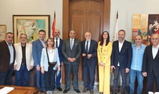 شاهد .. وزير الثقافة محمد وسام المرتضى يلتقي بـ نعمة بدوي...وهذا ما تم البحث فيه