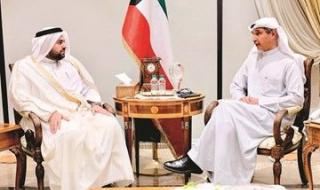 الظفيري بحث مع مساعد وزير الخارجية القطري التطورات الإقليمية والدولية