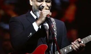 بعد 6 سنوات .. هاني عادل بمفرده على المسرح في حفلتين بنوفمبر