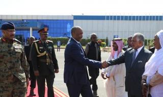 البرهان يتوجه الى الرياض للمشاركة في أعمال القمة العربية الصينية 