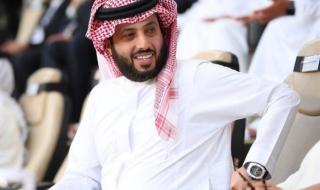 شاهد .. خطوة لافتة من تركي آل الشيخ تجاه كريستيانو رونالدو
