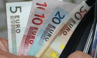 سعر اليورو أمام الجنيه اليوم «حبة فوق وحبة تحت»