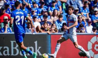 سيرجي روبرتو يزيد عدد المصابين في قائمة برشلونة