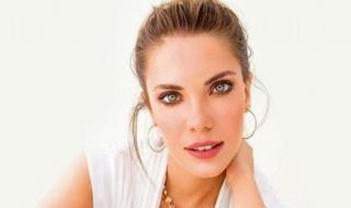 شاهد .. إيدا إيجي بصور جديدة من حفل خطوبتها وفستانها وديكور المنزل يلفتان الأنظار