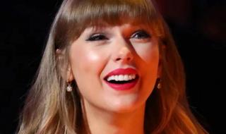 شاهد .. تايلور سويفت تفاجئ الجمهور بتصرفها خلال حفلها