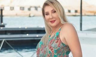 شاهد .. بالصور - نادية الجندي تستعرض رشاقتها داخل الجيم برفقة صديقاتها