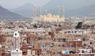 اليمن والمملكة المتحدة يبحثان التعاون فى المجال العسكرى