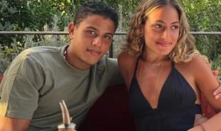 شاهد .. التوأم كنزي وعبد الله عمرو دياب يتلقيان معايدة مميزة من والدتهما وشقيقتهما جنا -بالصور