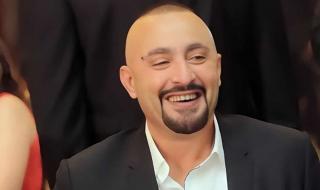 شاهد .. في لفتة مؤثرة- أحمد السقا يهدي مسلسل "جولة أخيرة" لروح والده المخرج صلاح السقا