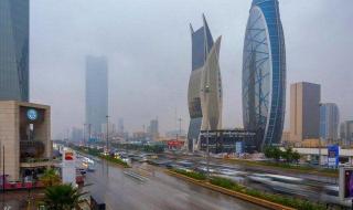 شاهد .. بسبب واقعة تحرش.. حملة لمقاطعة شركة عطور وترحيل السوريين من السعودية