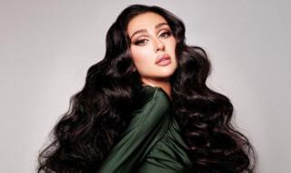 شاهد .. جيسي عبدو تضج جمالاً بفستان أحمر فاخر و سعر مرتفع لحقيبة يدها من Chanel