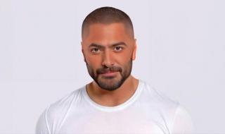 شاهد .. معجب يرمي هاتفه لتامر حسني على المسرح.. وهكذا كانت ردت فعل الأخير