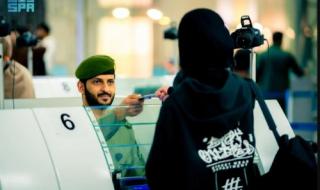 ابتدءاً من اليوم.. الخارجية السعودية تعلن إيقاف تمديد الزيارة العائلية لأبناء 4 جنسيات عربية