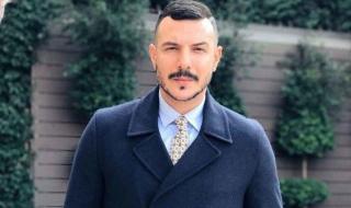 شاهد .. "شمس" إبن باسل خياط نسخة عنه.. بالصورة