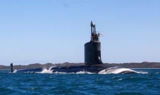 ترامب يؤكد وجود غواصات نووية فى منطقة روسيا