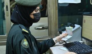 بسبب هوية زائر.. الجوازات السعودية تفرض غرامة مالية 100 ألف ريال على هذه الفئة من المقيمين