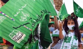 منع غير السعوديين من الاحتفال باليوم الوطني السعودي وترحيل المقيم الذي يرتدي الزي السعودي.. قرار جديد من وزارة الداخلية فما حقيقته؟