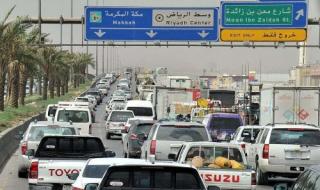 بعد 24 ساعة فقط.. هذا السلوك الشائع سوف يصبح ممنوع في شوارع الرياض ومكة ومخالفة مرورية عقوبتها 4000 ريال