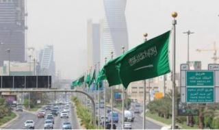 جميع المقيمين سوف يطيرون من الفرح.. السعودية تعلن نظام الإقامة الجديد وتطلق 4 تأشيرات معفية من الرسوم