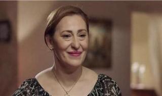 شاهد .. وفاة والدة الفنانة عبير فاروق وتشييع جنازتها من مسجد السيدة نفيسة