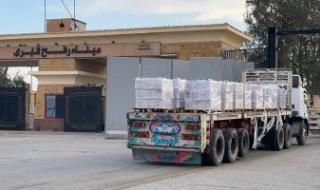 مساعدات إماراتية للفلسطينيين بقطاع غزة تشمل 16 شاحنة مُحمَّلة بأدوية ومستلزمات طبية ومواد إغاثية
