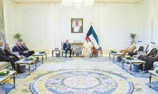 ولي العهد بحث مع وزير الداخلية اللبناني تعزيز التعاون والقضايا المشتركة