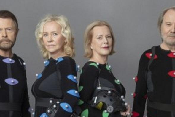 شاهد .. أحد أعضاء فريق ABBA السويدي يطلّق زوجته بعد أربعين سنة زواج