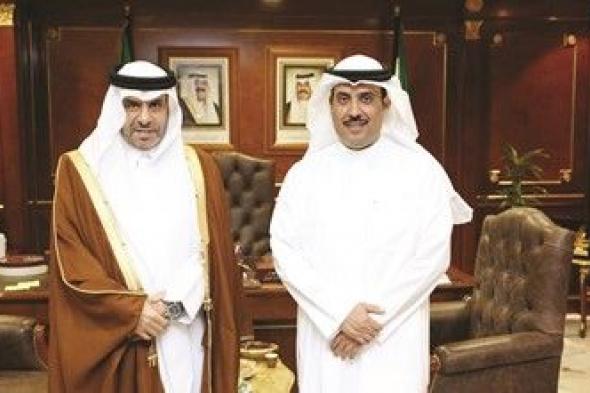 وزير الشؤون بحث مع السفير القطري التعاون الثنائي