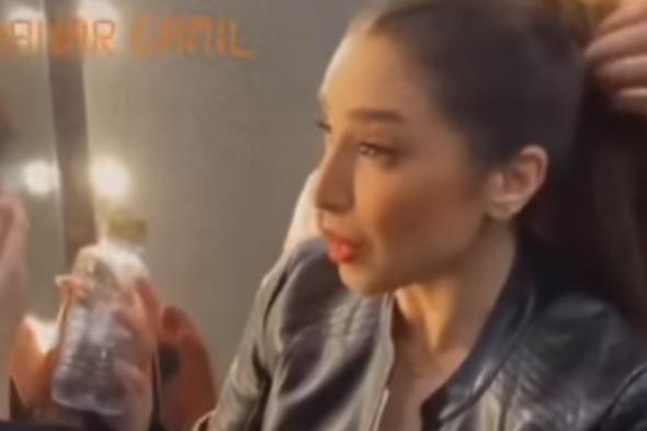 بالفيديو – إنهيار معجبة بالدموع عند رؤية روجينا